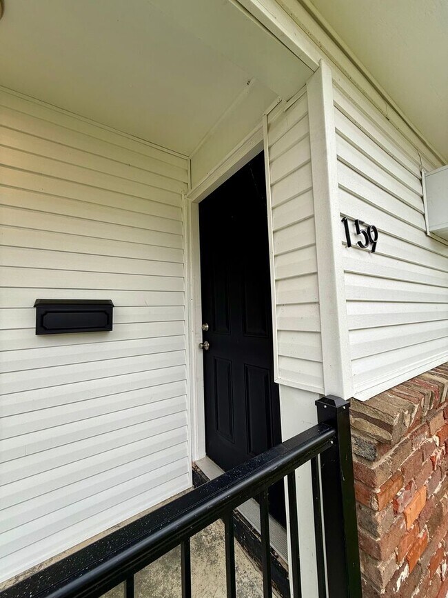 Building Photo - Oak Ridge 37830 - 1 Bedroom, 1 Bath Quadpl...