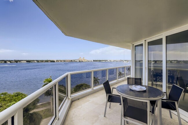 Building Photo - 1617 N Flagler Dr