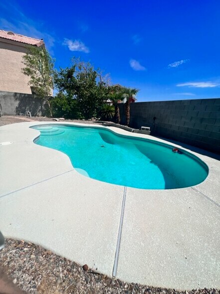 Building Photo - 3944 Canyon Meadows Ct