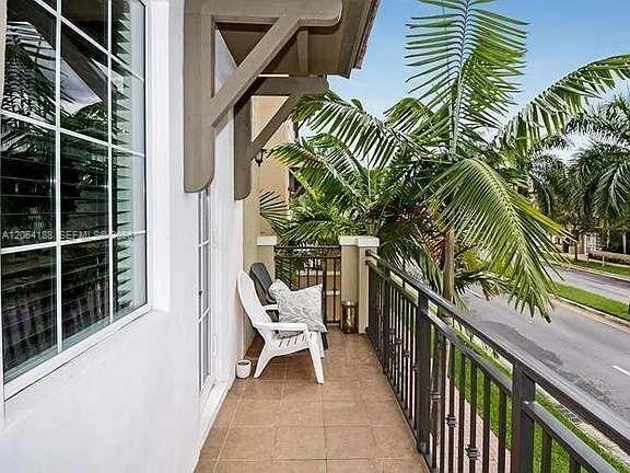 Building Photo - 837 SW 147th Ave
