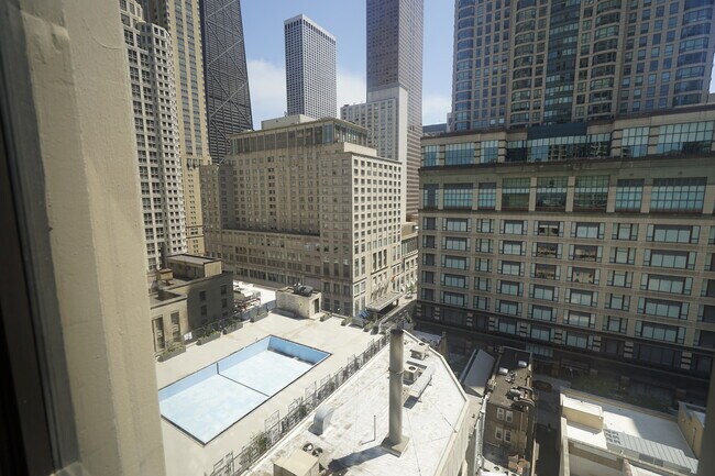 Building Photo - 30 E Huron St