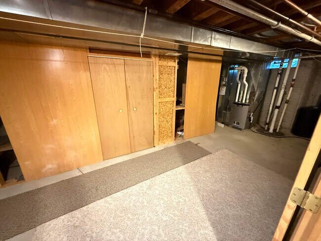 Building Photo - 2340 Robbie Ct