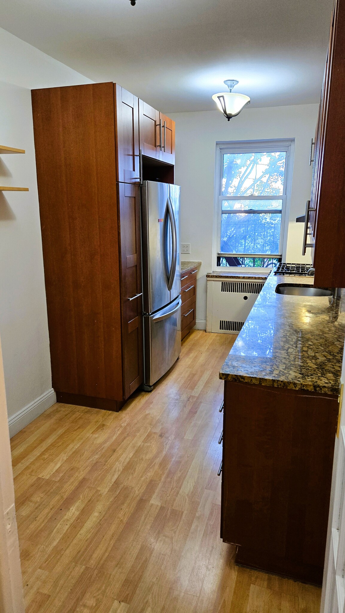 Breakfast nook - 61-41 Saunders St