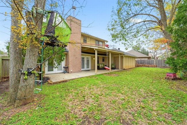 Building Photo - 1306 Carriage Dr