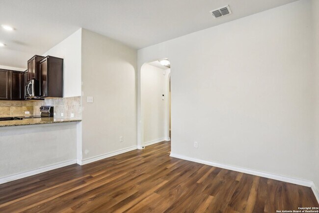Building Photo - 6906 Quantum Lp