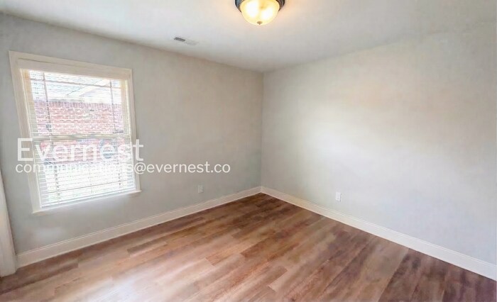 Building Photo - 24663 Rolling Vista Dr