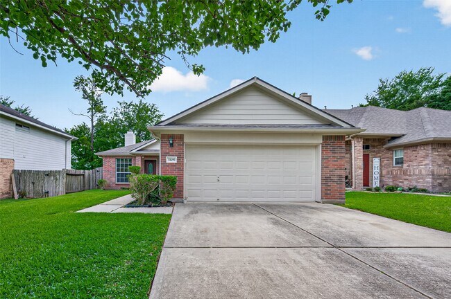 Building Photo - 18499 Sunrise Pines Dr