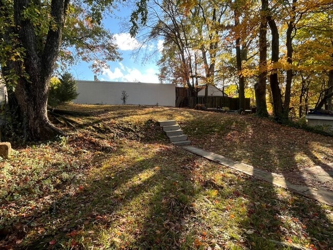 Building Photo - Brookland Grand 4917 sqft 8bd 3.5bth Home | Huge Front Porch | Large Back Yard