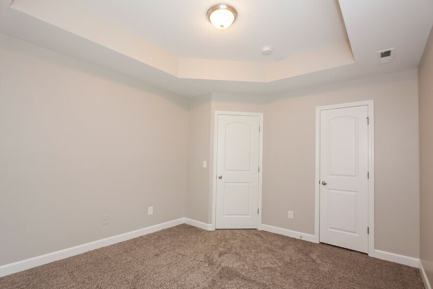 Building Photo - 1021 Ramsgate Dr SW