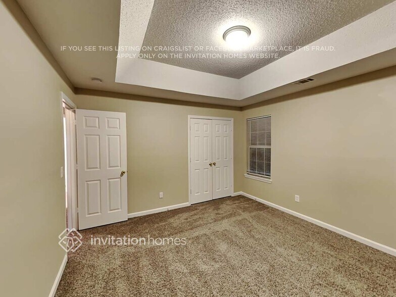 Building Photo - 6980 Greenfield Ln