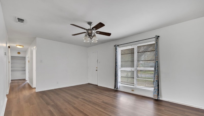 Building Photo - 318 Avalon St