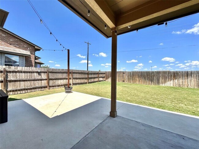 Building Photo - 7001 Etna Way