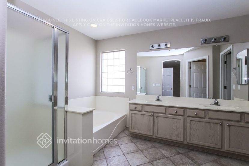 Building Photo - 16180 N 159th Ave