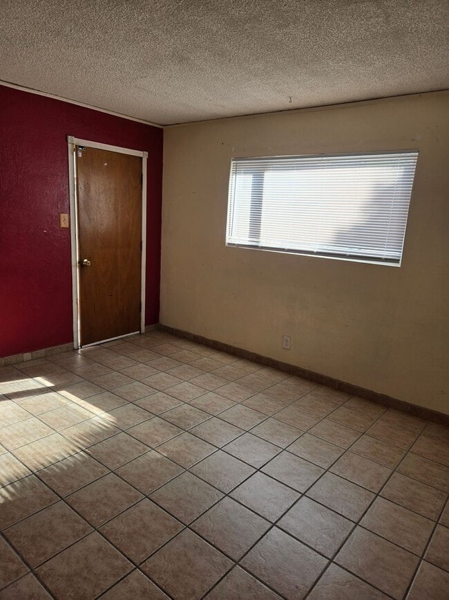 Building Photo - A must see if you're looking for more livi...