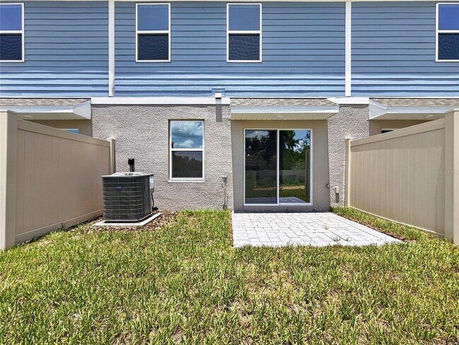 Building Photo - 3004 Jessamine Dr