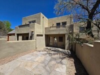 Building Photo - 727-B Viento Circle