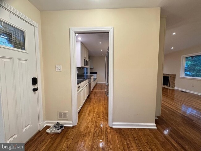 Primary Photo - 2612 Sigmona St