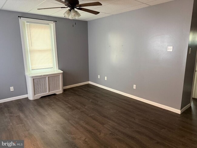 Building Photo - 126 E Berkley Ave