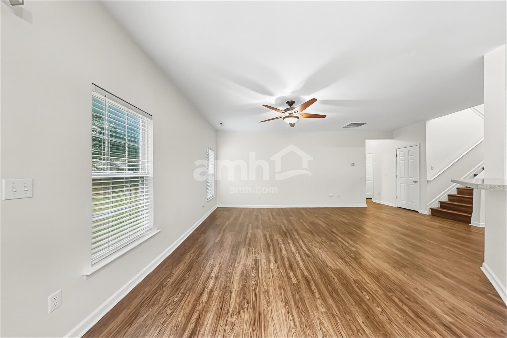 Building Photo - 1 Woodvine Way
