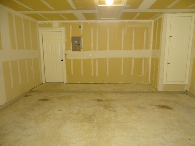 Building Photo - 3317 Orth Ave