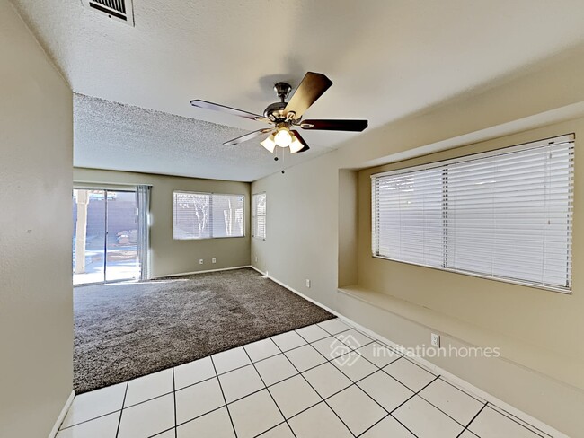 Building Photo - 1740 La Cruz Dr