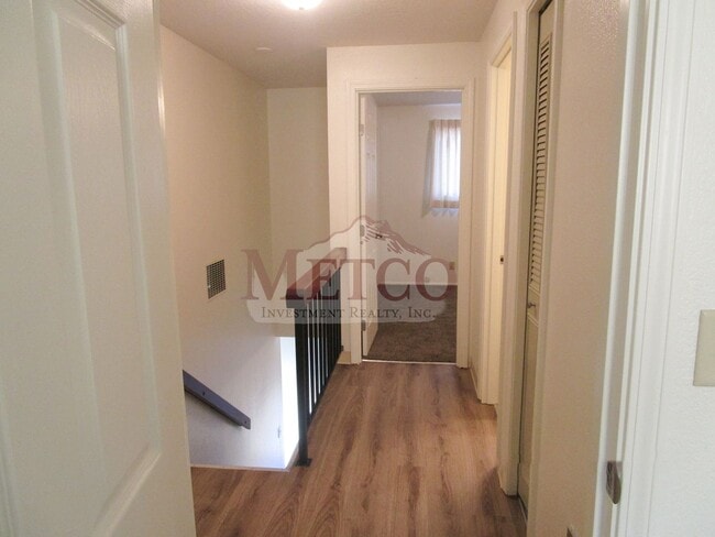 Building Photo - 21401