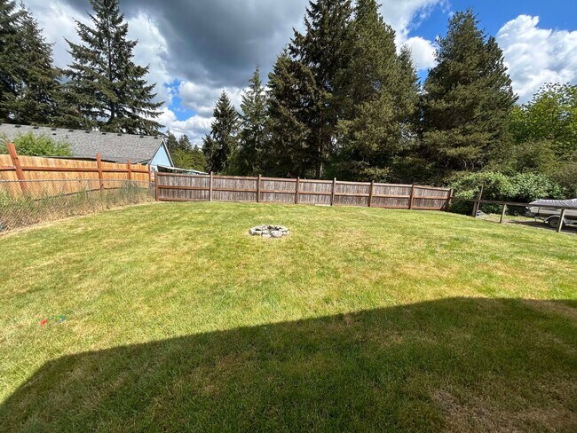 Building Photo - 8743 Whitewood Loop SE