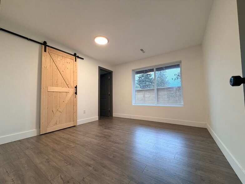 Building Photo - 16304 47th Pl S