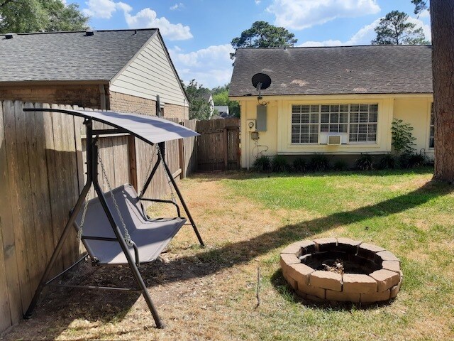 Building Photo - 22730 Elm Bark St