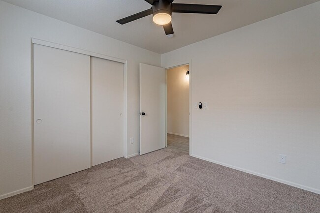 Building Photo - 338 N 152nd Dr