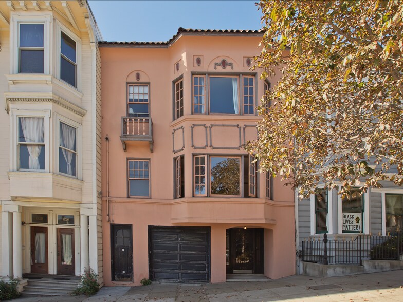 Building Photo - 832 Dolores St