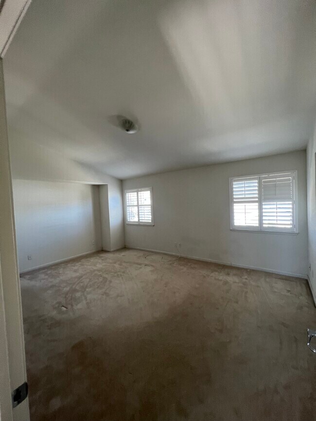 Building Photo - 2636 Carson Way