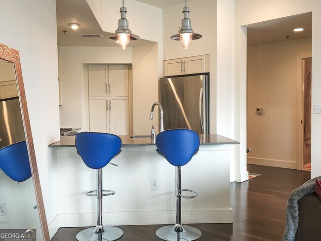 Building Photo - 1100 Howell Mill Rd NW