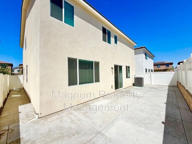 Building Photo - 36330 Albus Ave