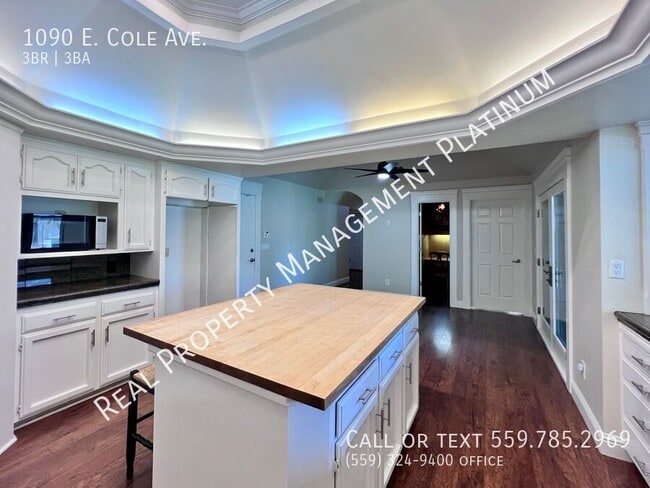 Building Photo - 1090 E Cole Ave