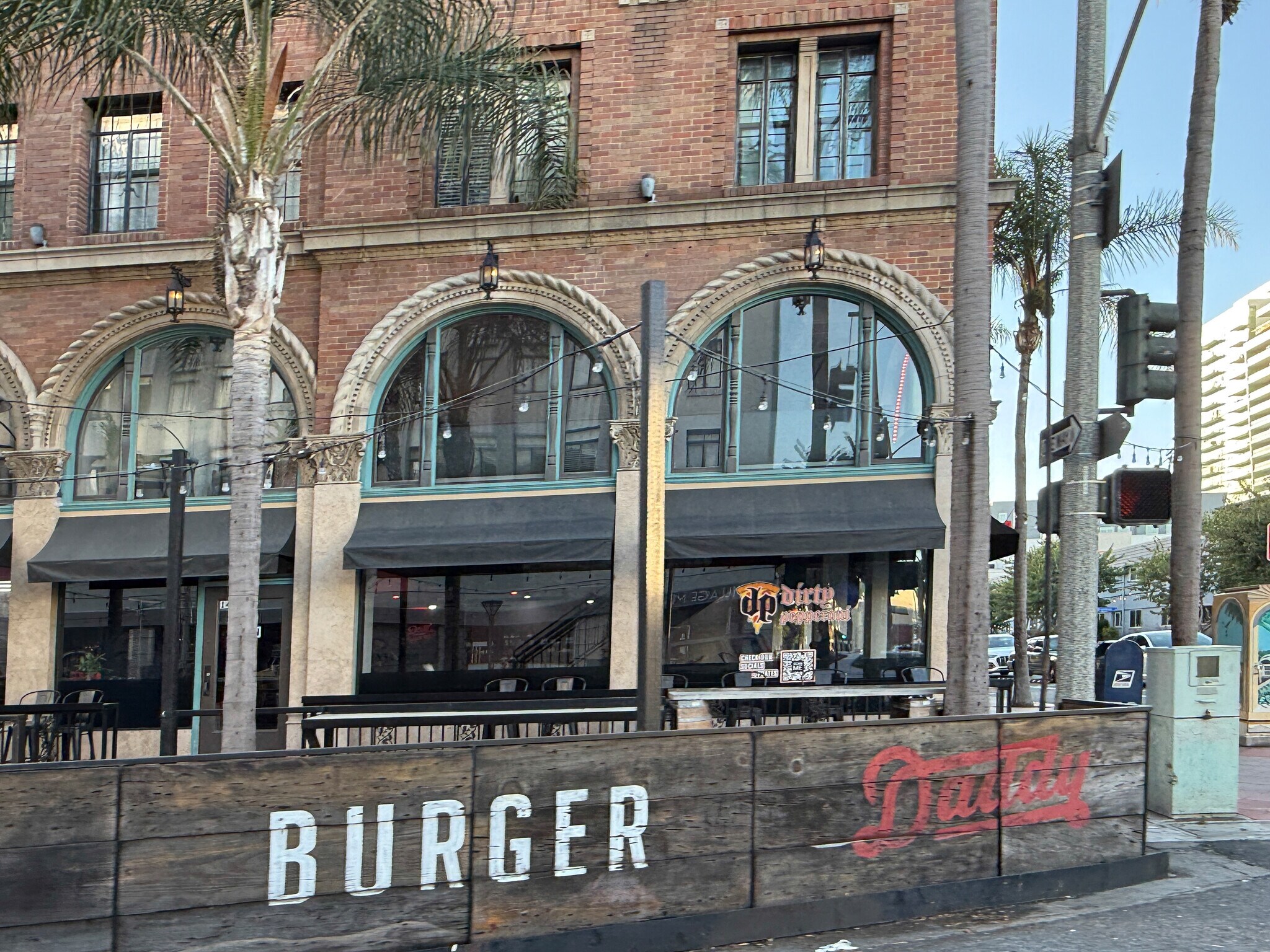 Building Photo - 250 Linden Ave