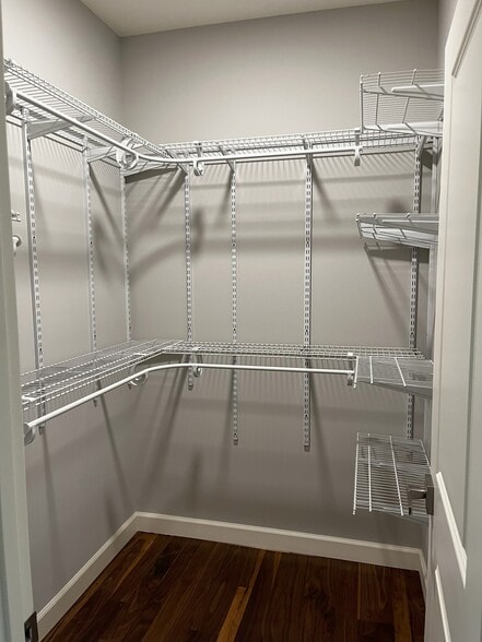 Closet - 1733 Massachusetts St