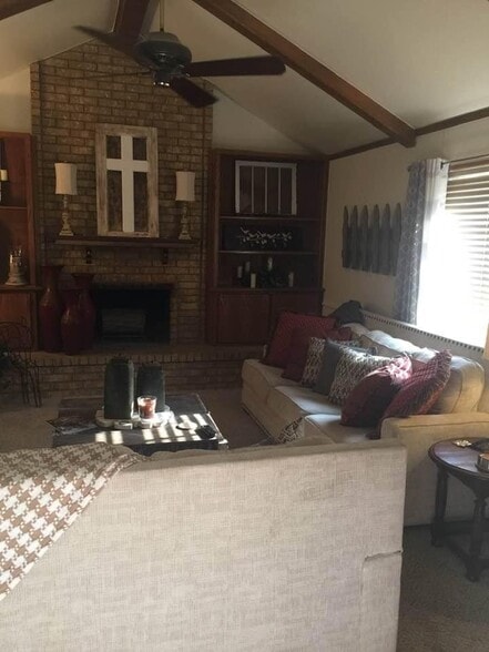 Livingroom - 1022 Santa Fe Trl