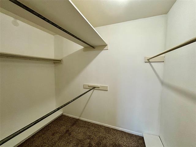 Building Photo - 800 Irwin Dr
