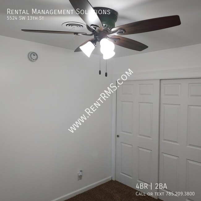 Building Photo - 5524 SW 13th St