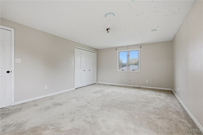 Building Photo - 8221 Clarence Ln N