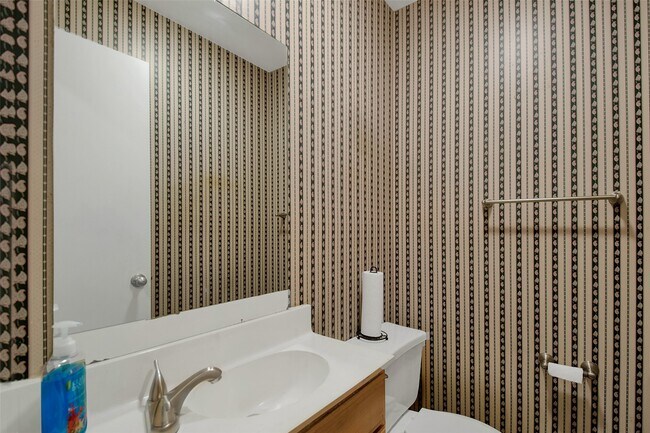 Building Photo - 2203 Place Rebecca Ln