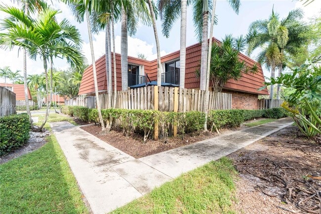 Building Photo - 9844 NW 6th Ct