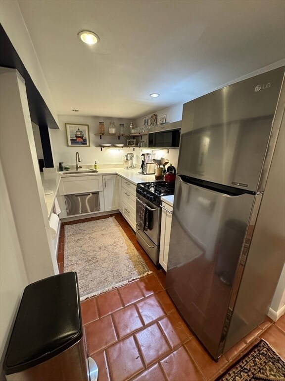 Building Photo - 47 Tileston St