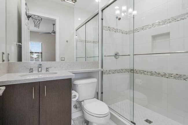 Building Photo - 17317 Santaluce Mnr