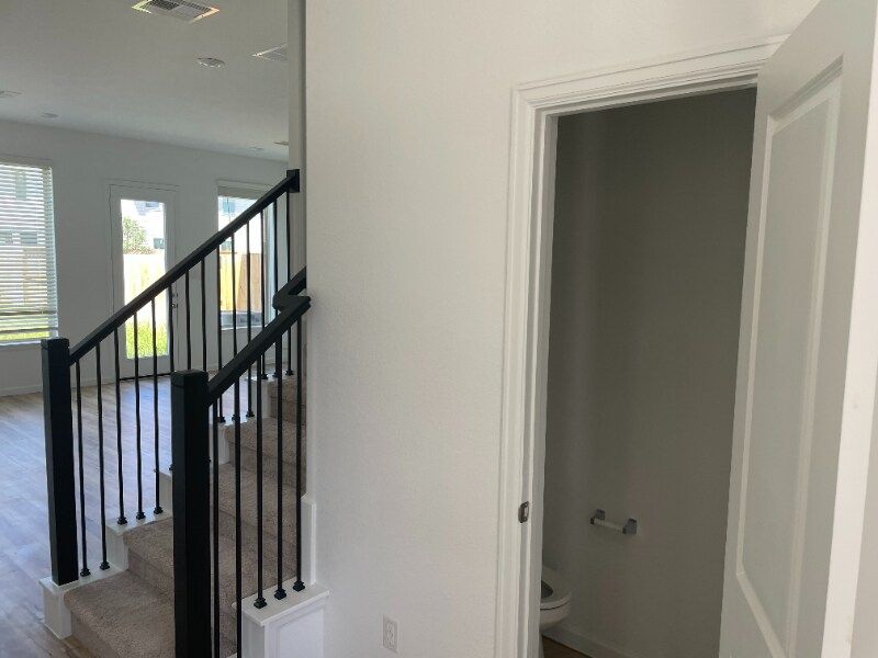 Building Photo - 4135 Balboa Dr