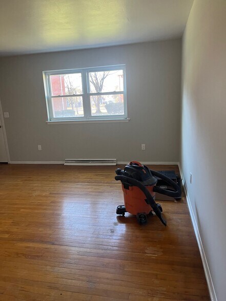 Building Photo - 78 Saltonstall Pky