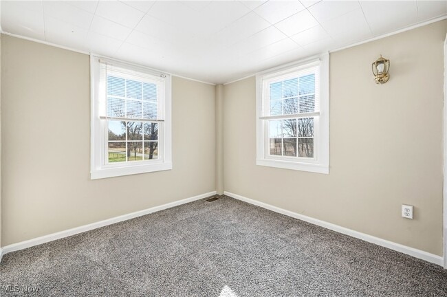 Building Photo - 12192 Leffingwell Rd