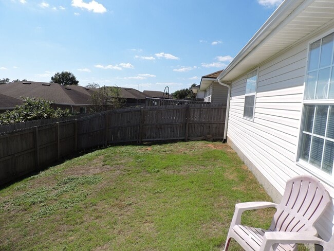 Building Photo - Easy access to Whiting Field & Pensacola!