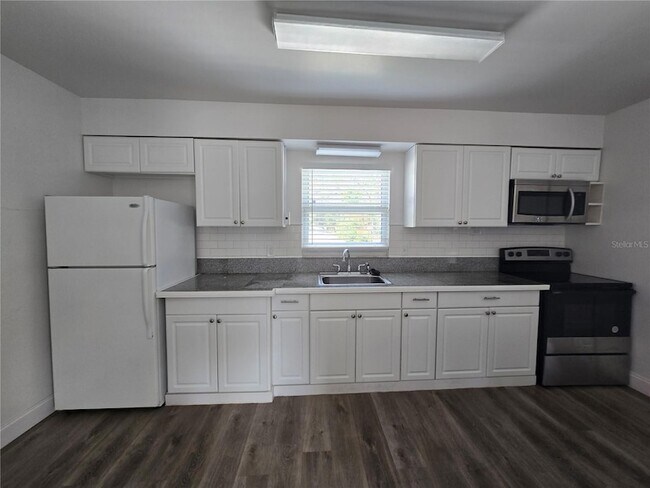 Building Photo - 4919 S Renellie Dr